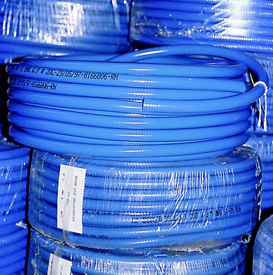 Click to enlarge - Highly flexible PVC hose for mainly air applications. Lightweight yet capable of handling 10 bar pressures. This hose has an anti-scuffing agent added during manufacture to give a long lasting service.